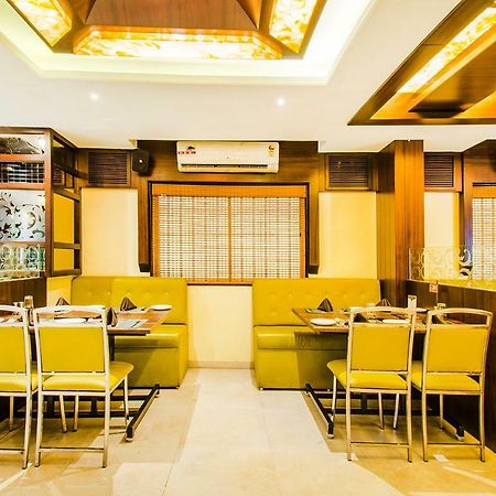 Fabhotel Prime Sanket Inn, Phoenix Mall Хіньеваді Екстер'єр фото