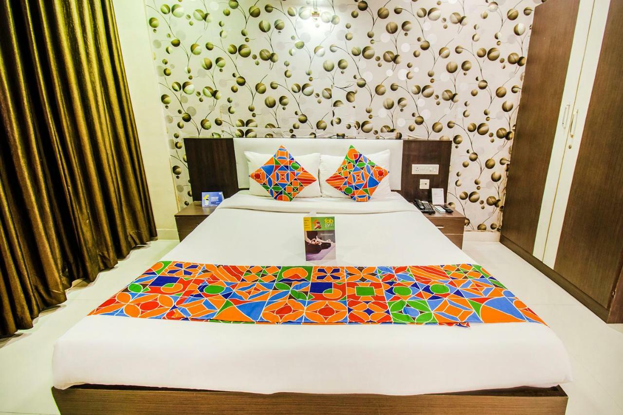 Fabhotel Prime Sanket Inn, Phoenix Mall Хіньеваді Екстер'єр фото
