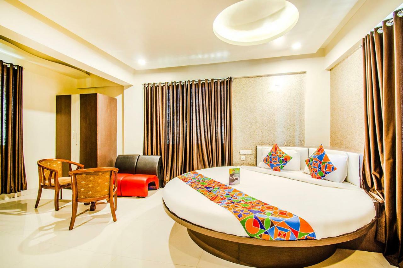 Fabhotel Prime Sanket Inn, Phoenix Mall Хіньеваді Екстер'єр фото